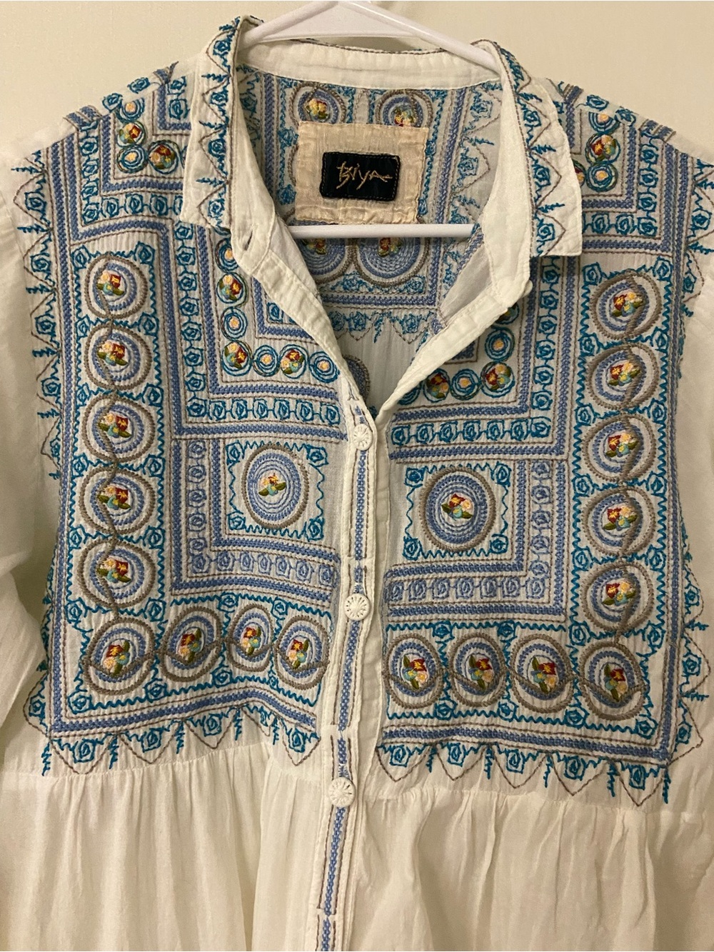 Biya Johnny Was Embroidered Tunic Top Medium White Blue Button Up Aztec Floral - Picture 5 of 11